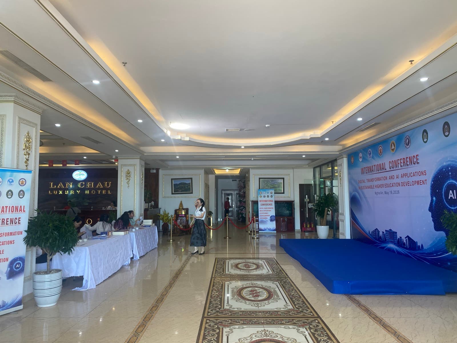 Khu vực check-in hội nghị Lan Chau Luxury Hotel